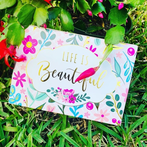 Life Is Beautiful Keepsake Gift Box 7x5 - Picture 3 of 8